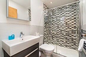 Piccadilly Lofts  by Allô Housing