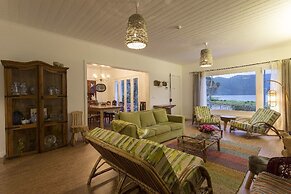 Sete Cidades Lake Lodge