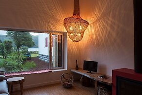 Sete Cidades Lake Lodge