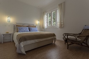 Sete Cidades Lake Lodge