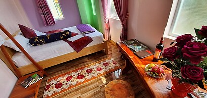 Queen Ponaland Homestay