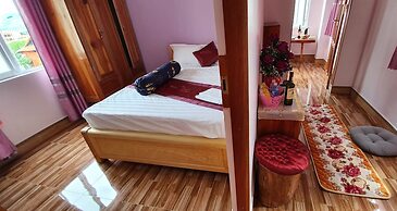 Queen Ponaland Homestay