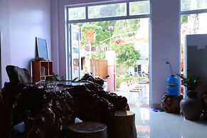 Queen Ponaland Homestay