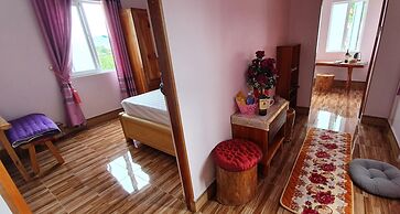 Queen Ponaland Homestay