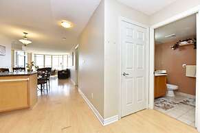 Sarkar Suites - 3888 Duke of York Blvd