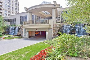 Sarkar Suites - 3888 Duke of York Blvd