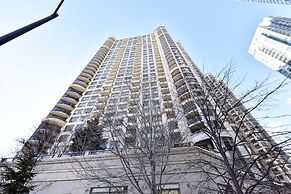 Sarkar Suites - 3888 Duke of York Blvd