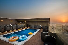 Naviti Warwick Dammam