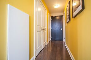 Sarkar Suites - YorkVille