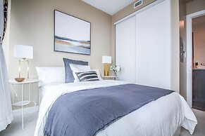 Sarkar Suites - YorkVille