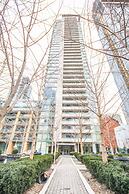 Sarkar Suites - YorkVille