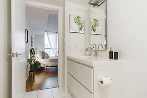 Sarkar Suites - 75 Queens Wharf