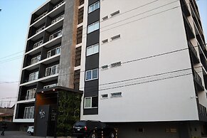 Condo Niza 266 by MDR