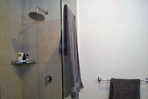 Condo Niza 266 by MDR