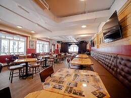 Party Hostel- Canmore Hotel Hostel