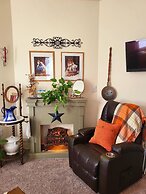 The Katherine Holle House