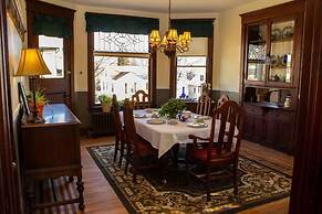 The Katherine Holle House