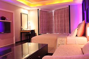 Beverly Commercial Motel