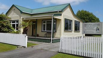 Kumara Historic Cottages - Hostel