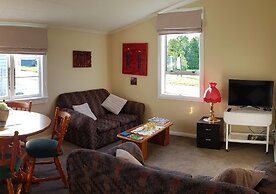 Kumara Historic Cottages - Hostel