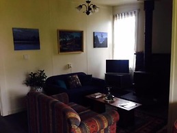 Kumara Historic Cottages - Hostel