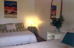 Kumara Historic Cottages - Hostel
