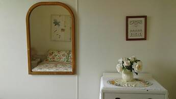 Kumara Historic Cottages - Hostel