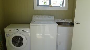 Kumara Historic Cottages - Hostel