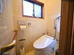 KAGURAZAKA RETRO BAR & HOTEL