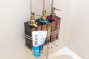 KAGURAZAKA RETRO BAR & HOTEL