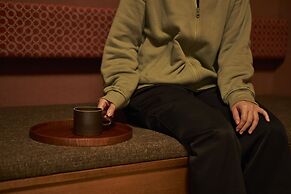 KAGURAZAKA RETRO BAR & HOTEL