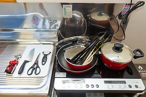 KAGURAZAKA RETRO BAR & HOTEL