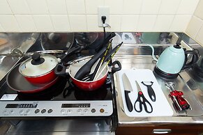 KAGURAZAKA RETRO BAR & HOTEL