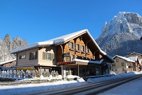 Hotel Restaurant Alpina