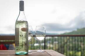 Hillside Haven Airlie Beach