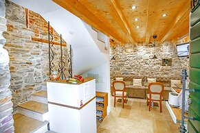 L U X E Split Luxury Rooms