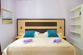 L U X E Split Luxury Rooms