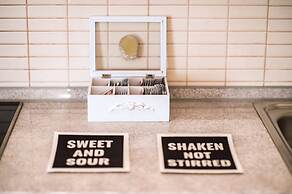 L U X E Bacvice Collection