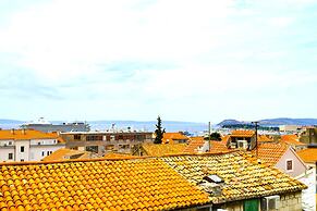 L U X E Bacvice Collection