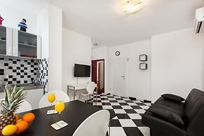 Split Apartments with Hotel Service