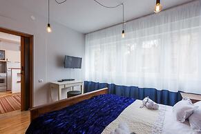 Split Apartments with Hotel Service