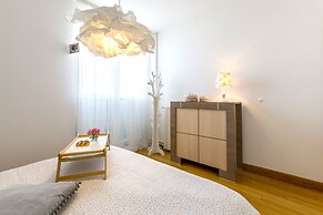 Split Apartments with Hotel Service