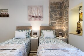 Split Apartments with Hotel Service