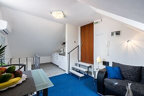 Split Apartments with Hotel Service