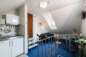 Split Apartments with Hotel Service