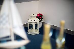 Split Apartments with Hotel Service