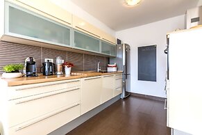 Split Apartments with Hotel Service