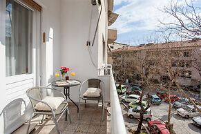 Split Apartments with Hotel Service