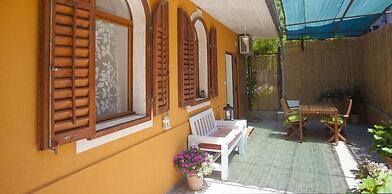 Split Apartments with Hotel Service