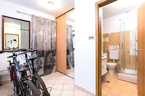 Split Apartments with Hotel Service